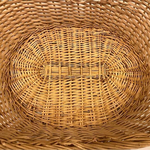 Dog or cat bed made from woven wood - Picture 8 of 9